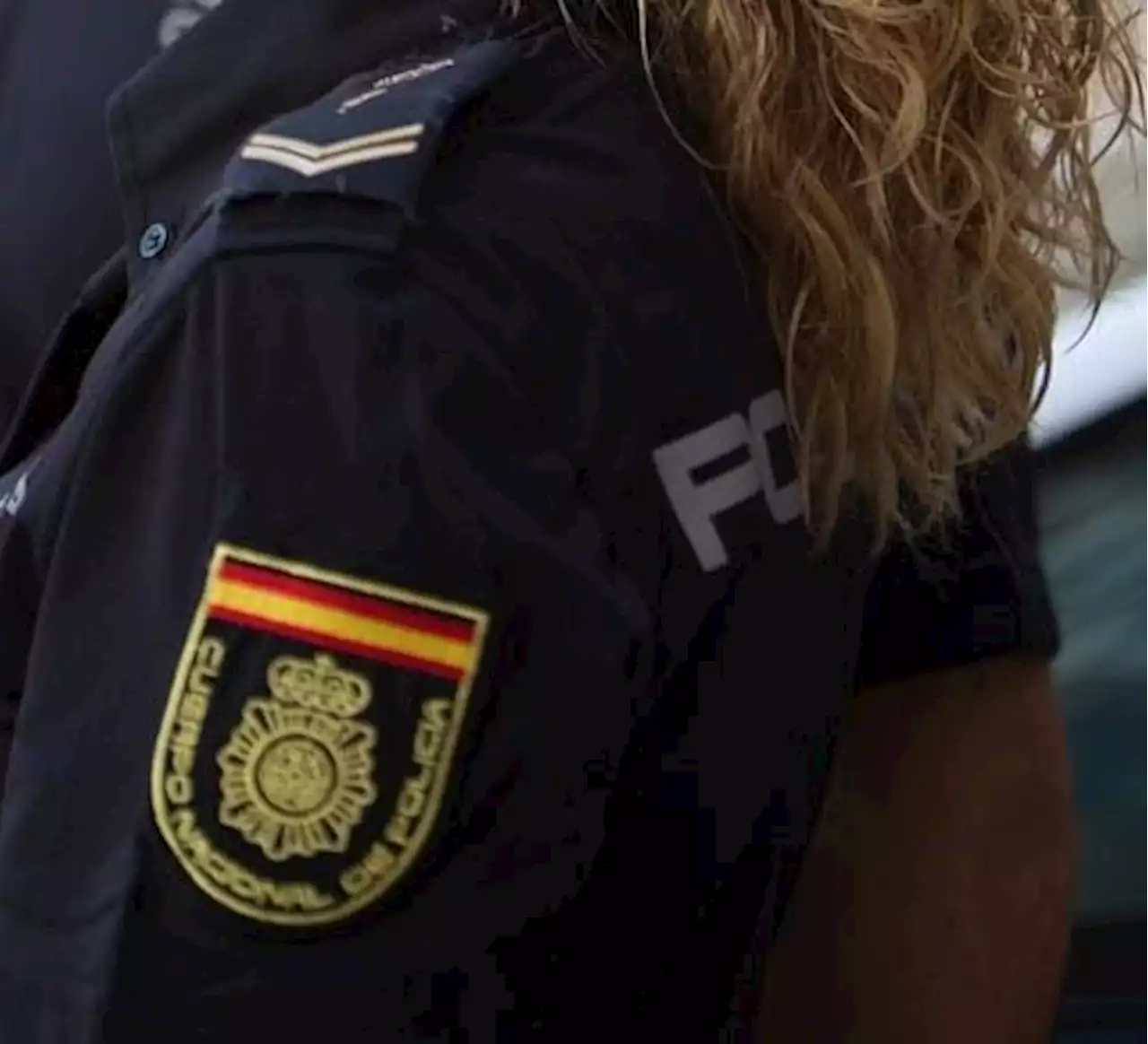 La policía busca a un hombre que se hace pasar por inspector de hacienda para robar en comercios de Écija