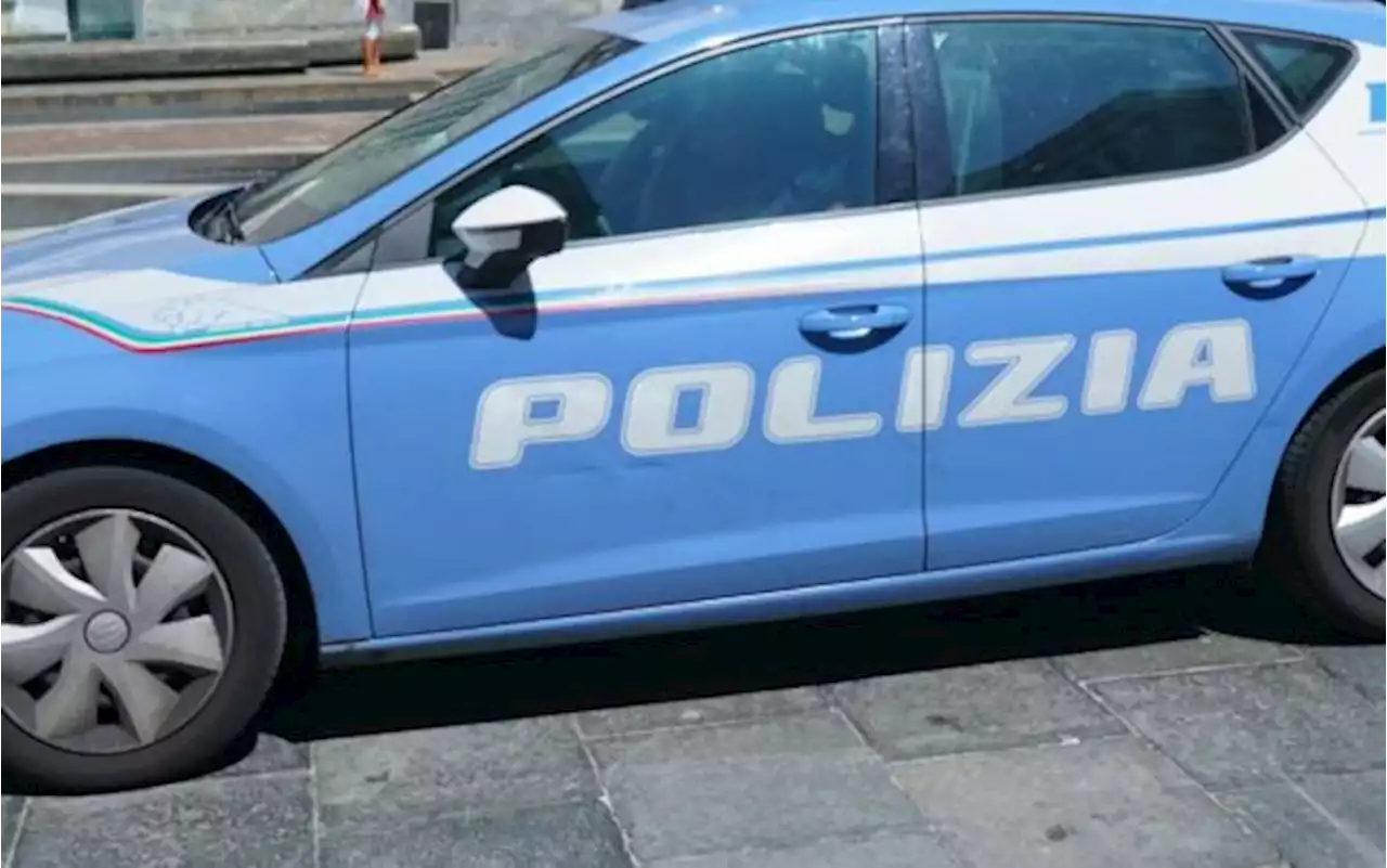 Tentano furto in un deposito a Pompei, denunciati due giovani