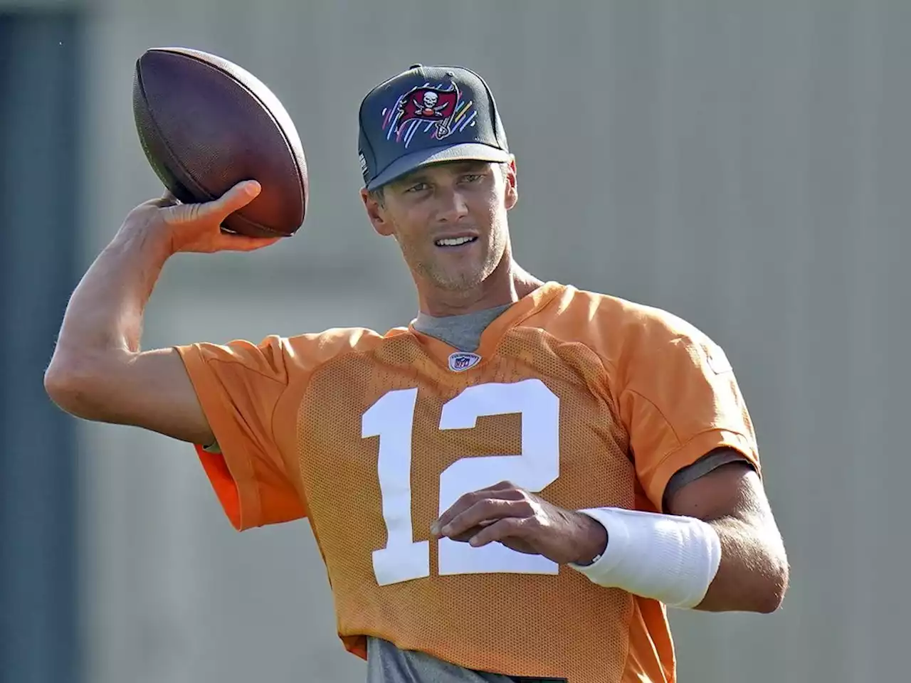 Buccaneers' Tom Brady returns to practice