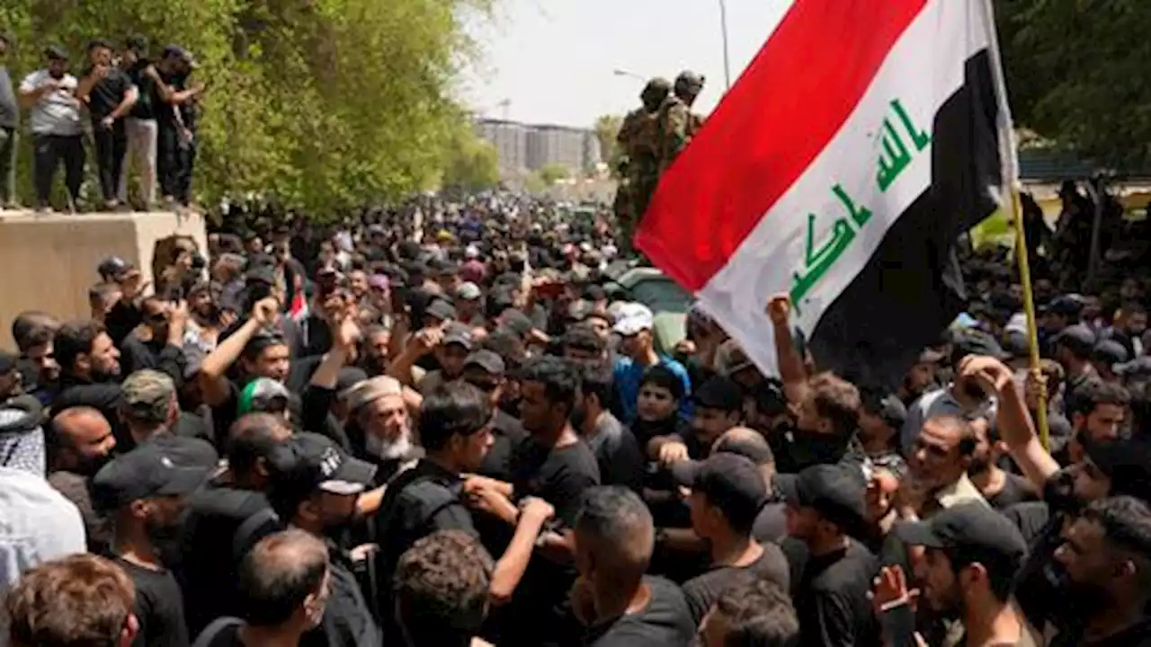 Iraq’s top judicial body suspends activities as Sadr supporters protest