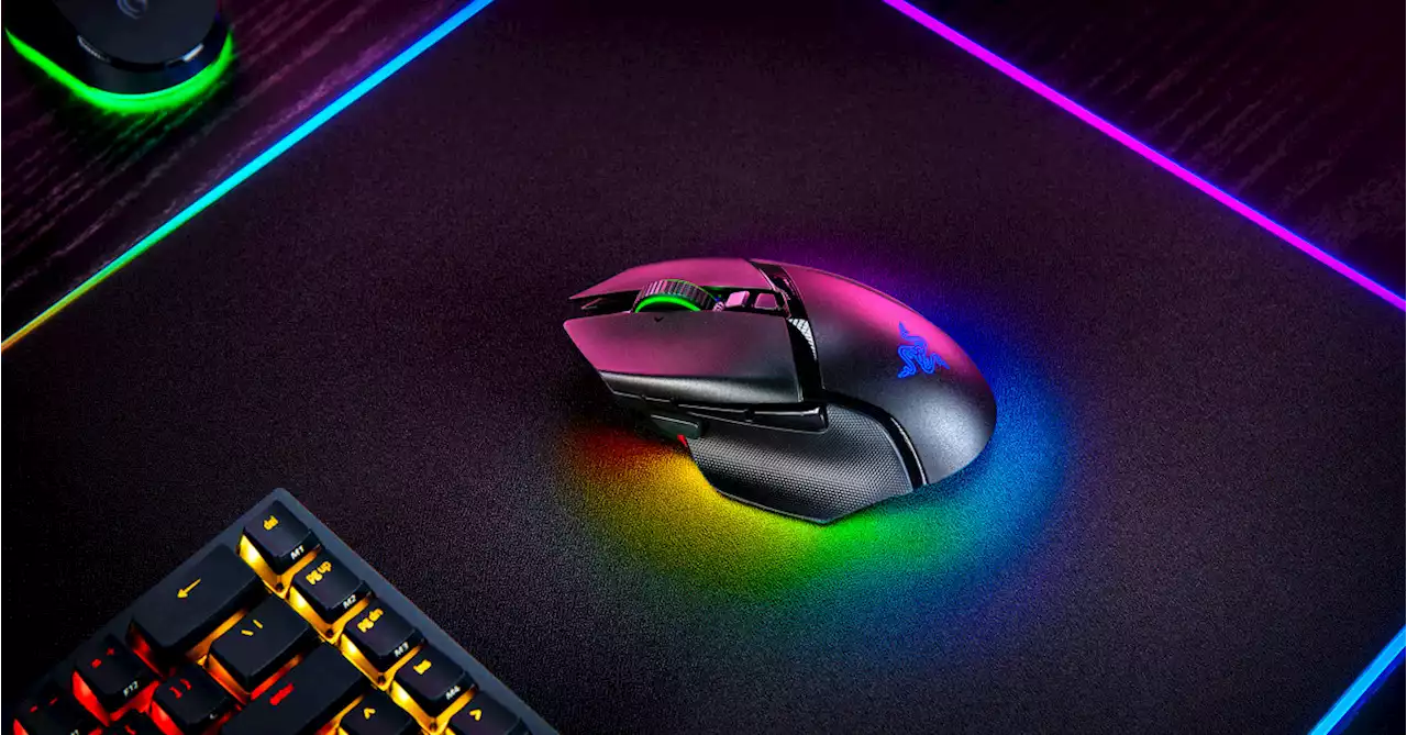 The Basilisk V3 Pro brings wireless back to Razer’s claw-shaped mouse