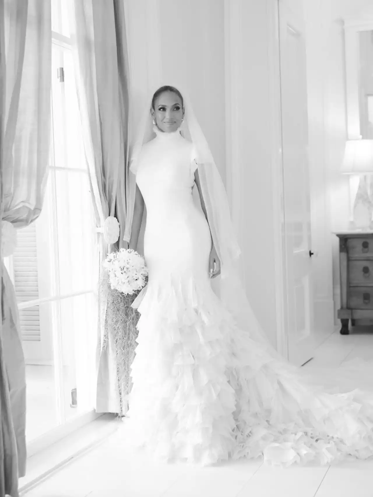 An Exclusive Look at Jennifer Lopez’s Wedding Dress