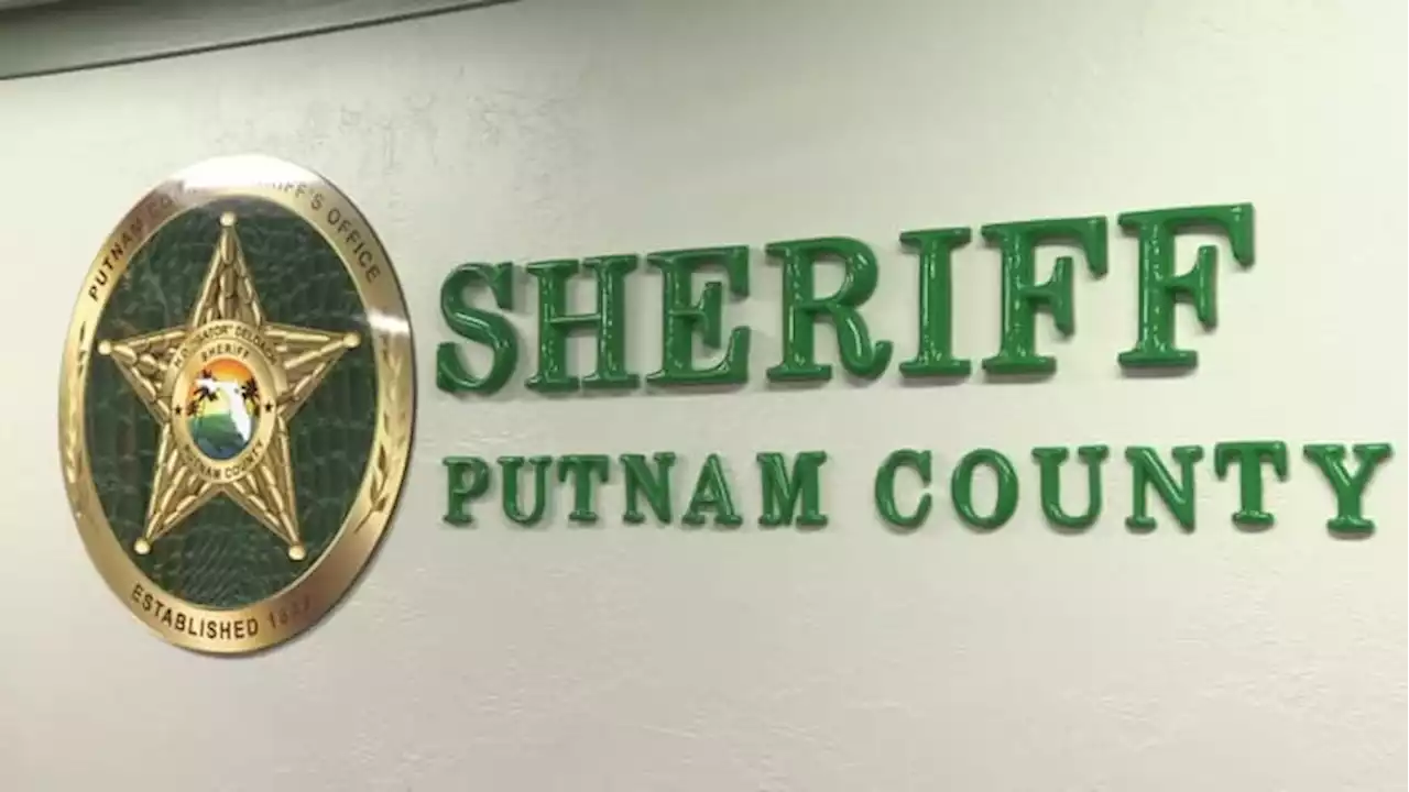 Postal worker in critical condition after being mauled by 5 dogs in Putnam County