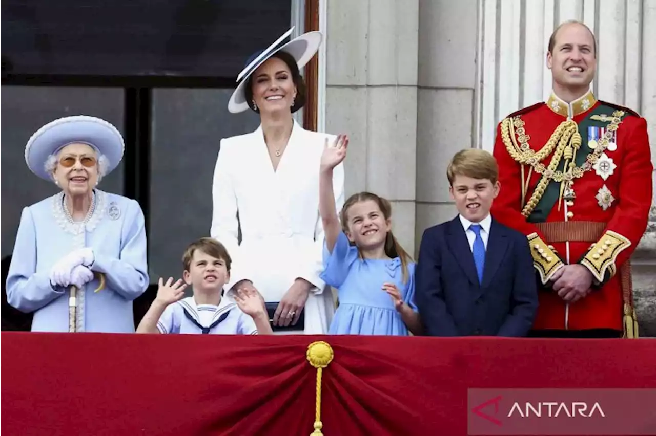 Anak-anak Pangeran William dan Kate Middleton masuk sekolah baru