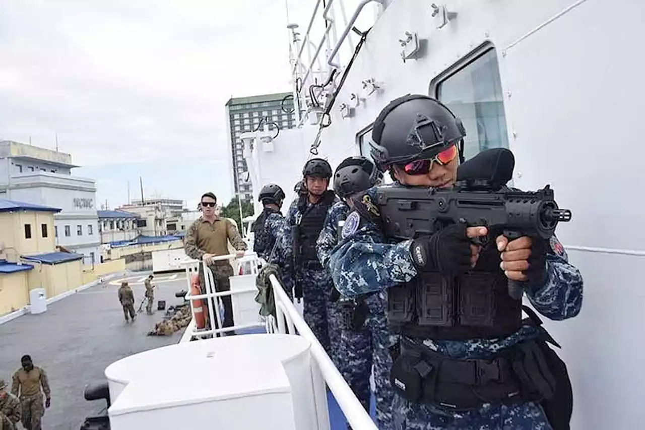 US donates P11M to Philippine Coast Guard - BusinessWorld Online