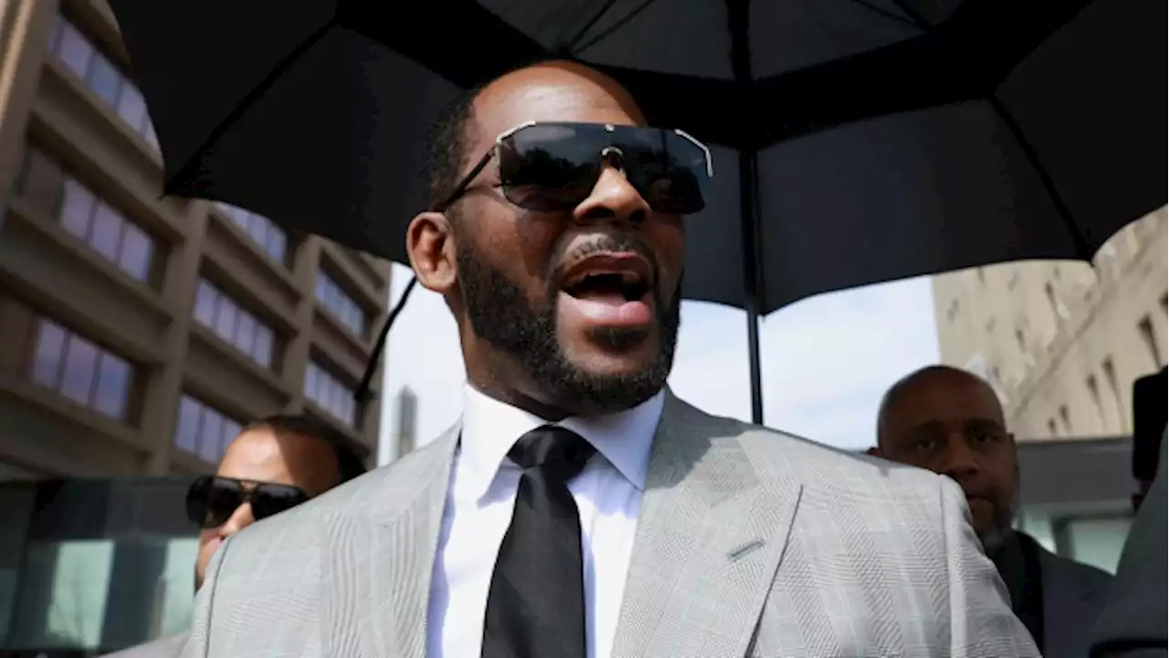 Witness: Desperate R. Kelly offered $1M for return of video