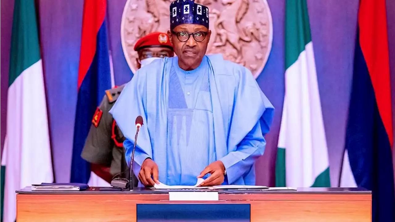 2023: I only know APC candidates - Buhari warns decamped party members