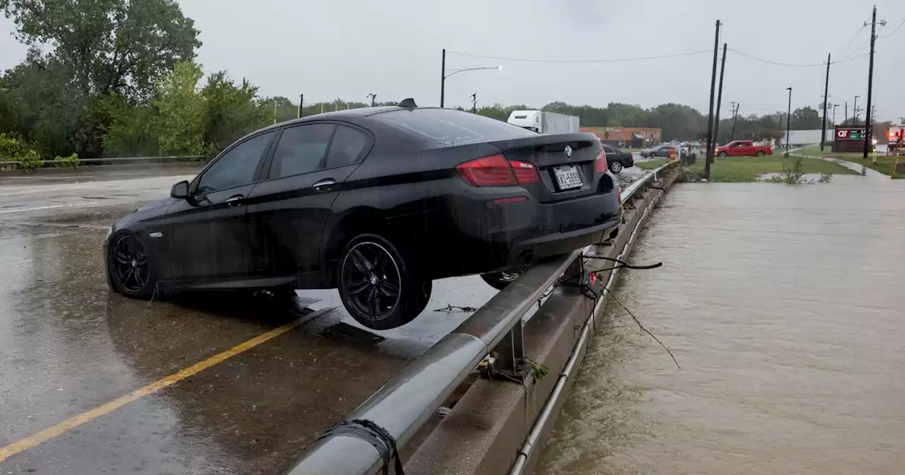 Nearly all power restored to customers after Dallas-Fort Worth floods, Oncor says