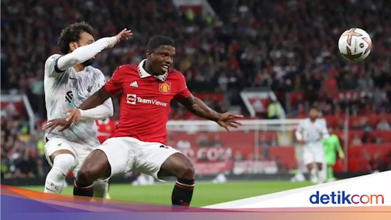 Kantungi Salah, Malacia Bikin Ferdinand Teringat Evra