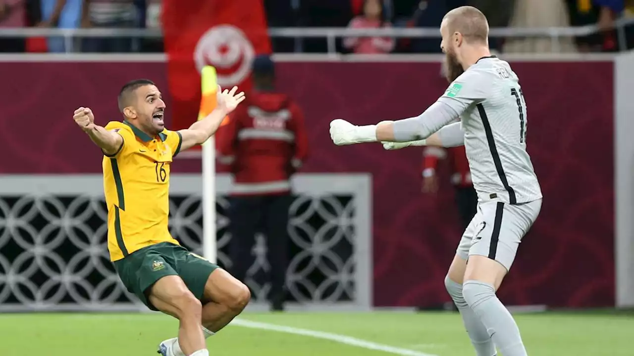 Piala Dunia 2022: Suporter Peru Balas Dendam, Kiper Australia Andrew Redmayne Jadi Lelucon