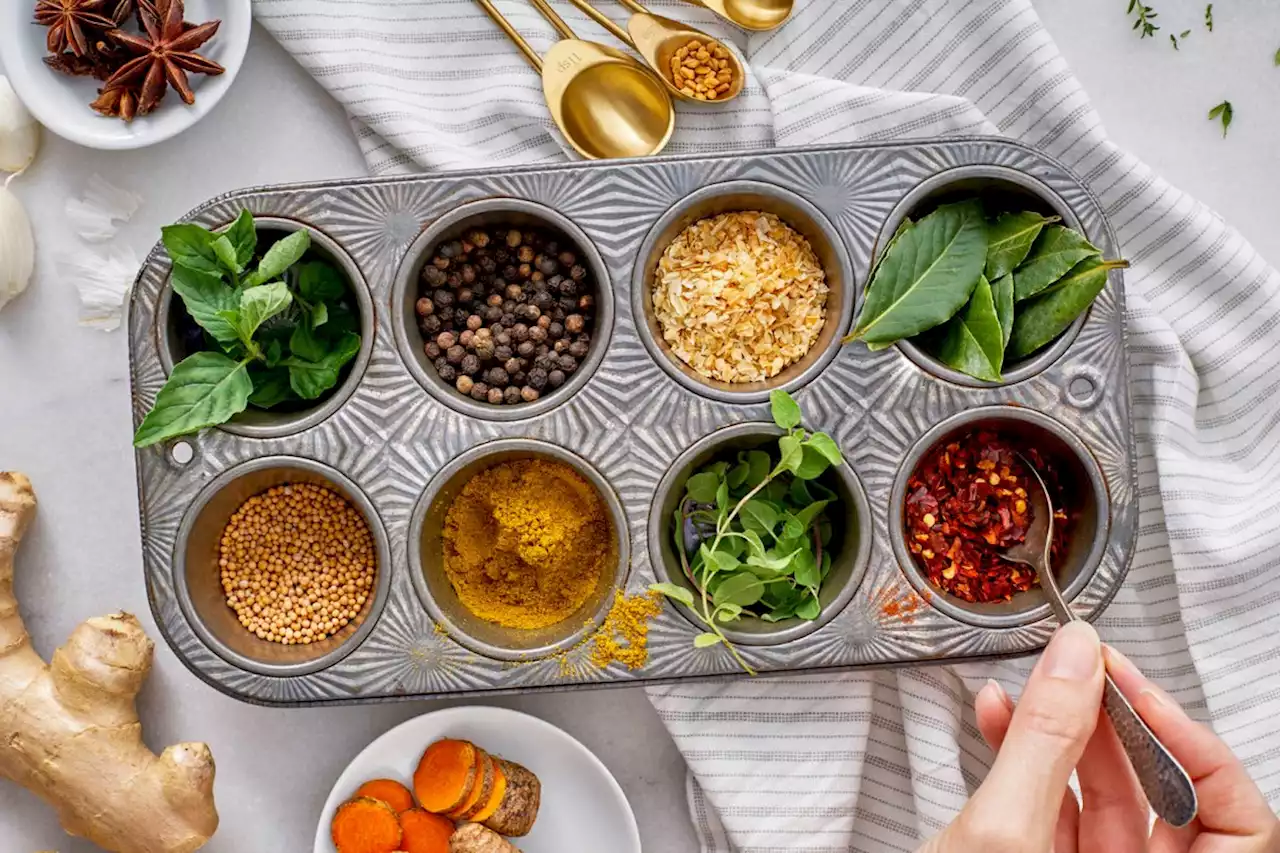 A Science Journalist's Favorite Herbs & Spices For Brain Health