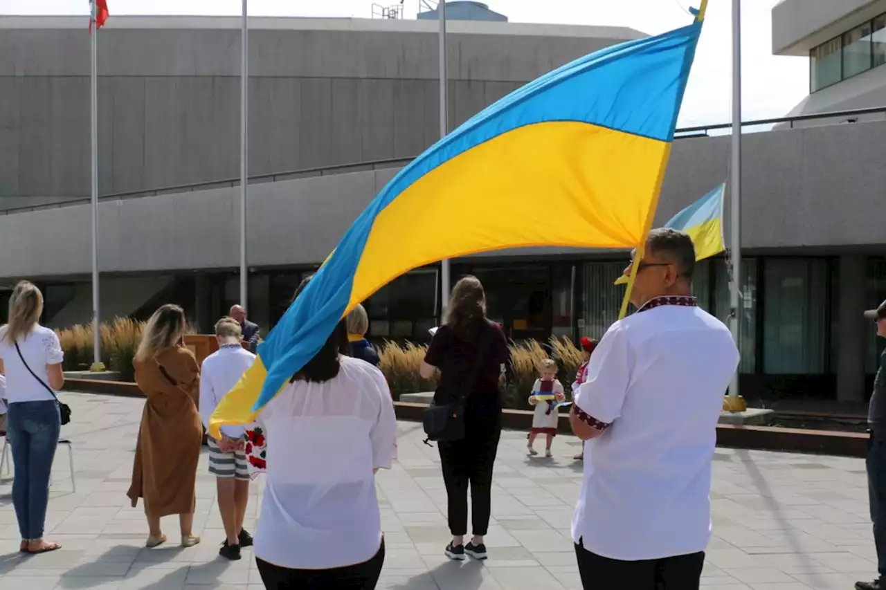 Ukrainian community celebrates sombre independence day