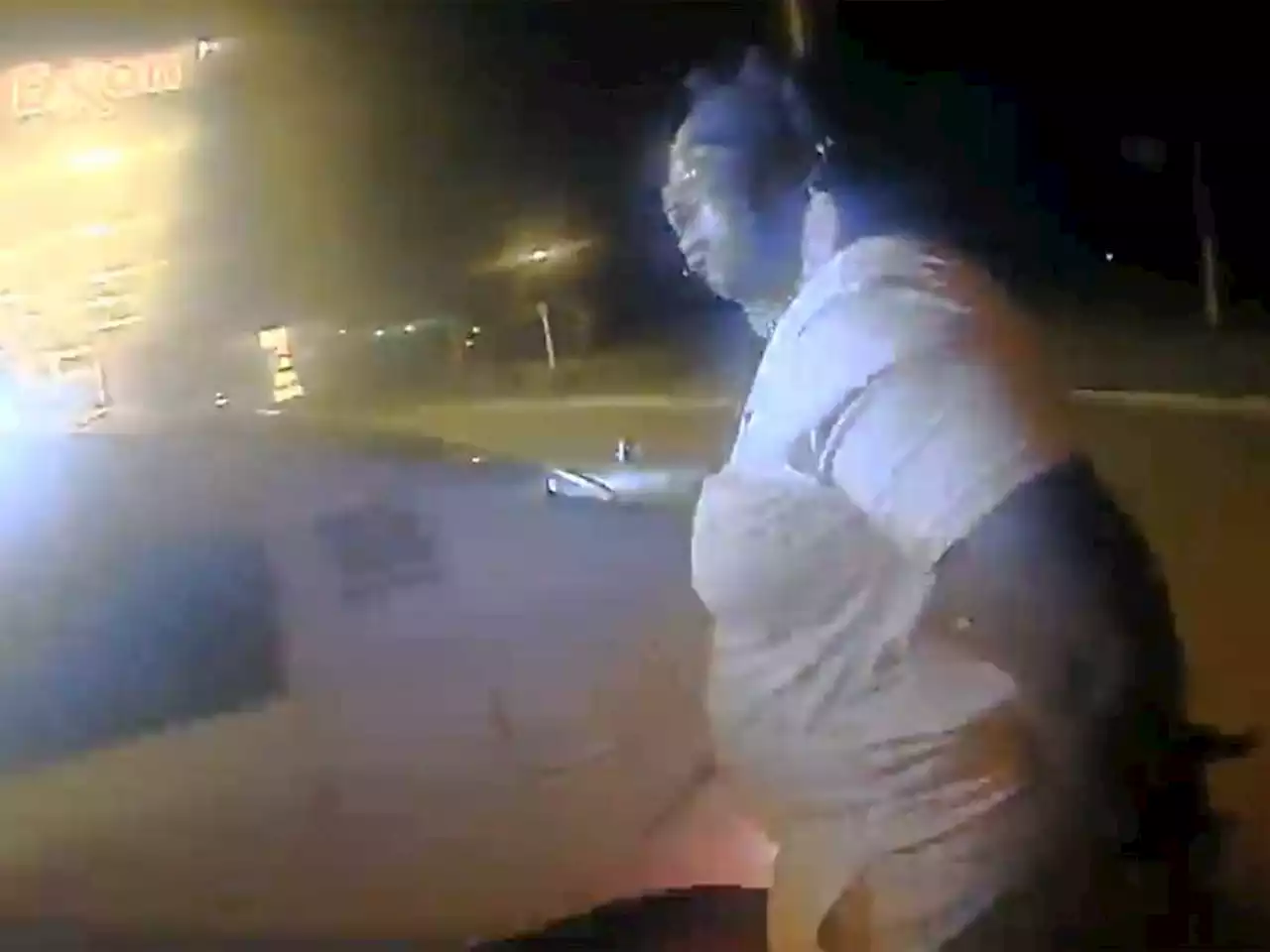 Florida deputy resigns after footage captures him holding pregnant mother at gunpoint