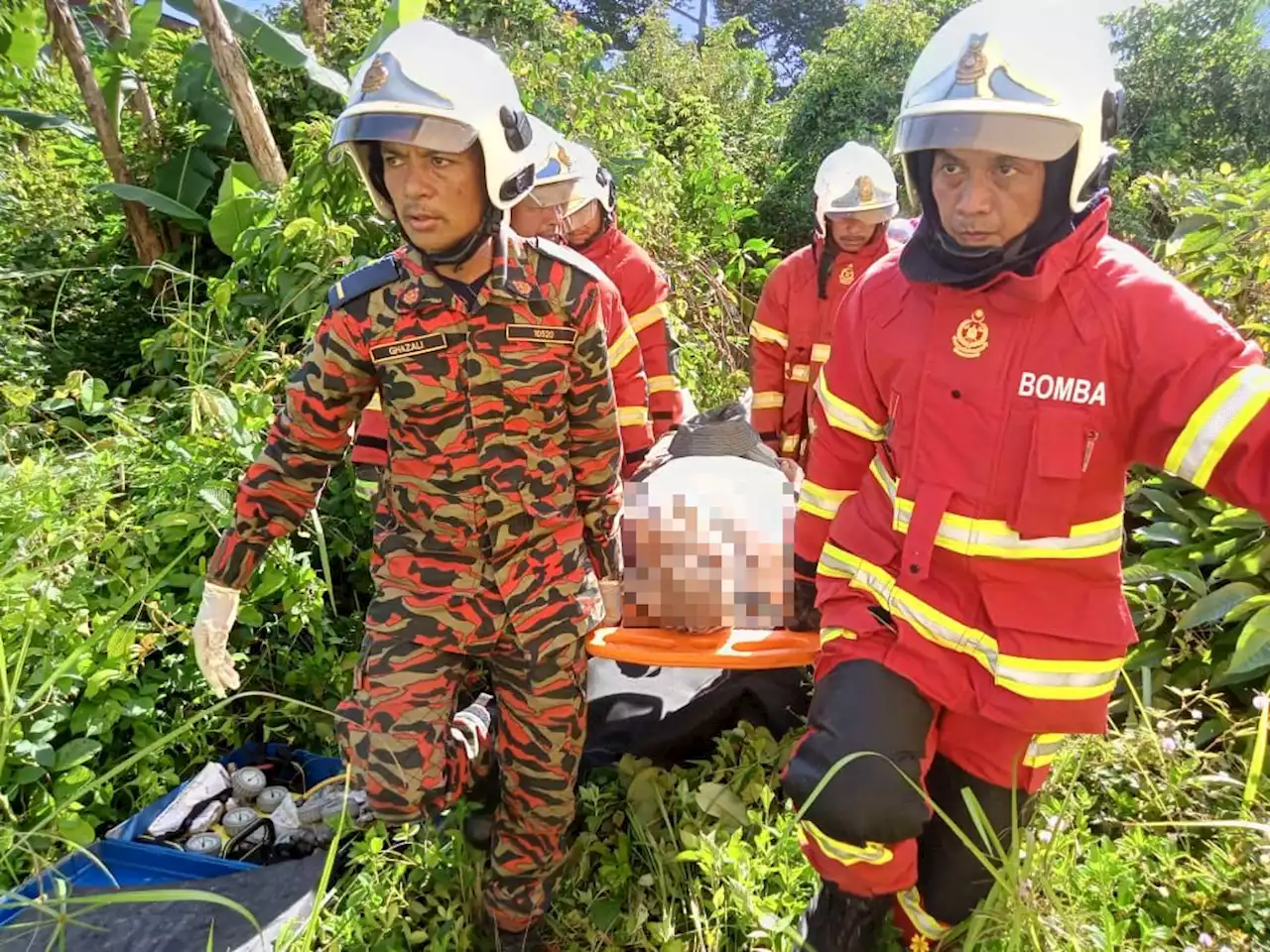 Warga emas maut dihempap dinding konkrit rumah