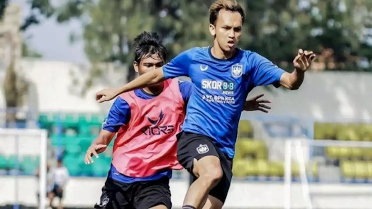 PSIS Copot Logo Situs Judi dari Jersey Latihan, Foto Masih Beredar