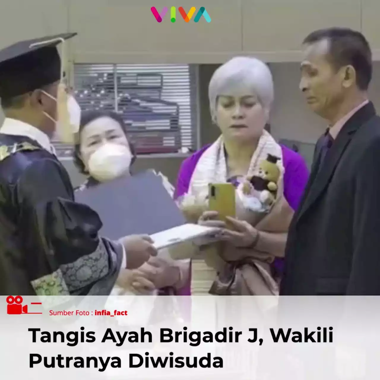 Tangis Ayah Brigadir J, Wakili Putranya Diwisuda