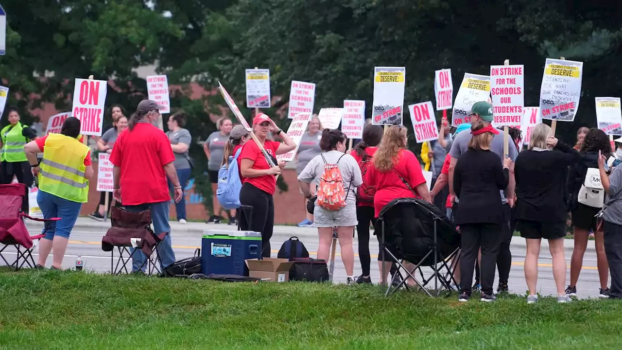 Columbus teachers strike on first day back to school