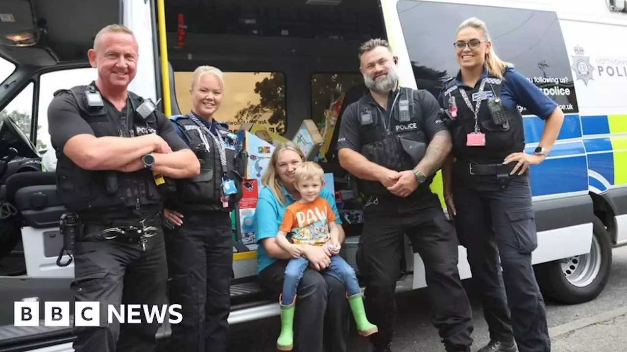 Police surprise four-year-old boy who lost toys in grassland fire