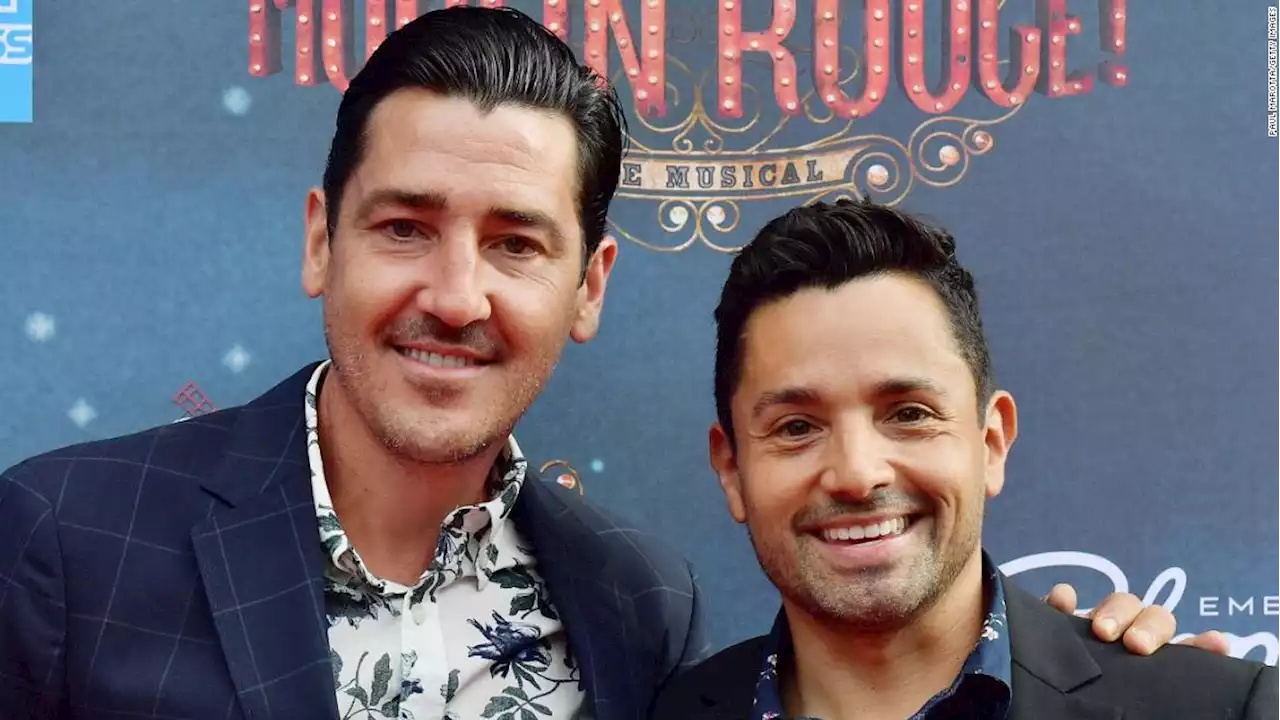 New Kids on the Block's Jonathan Knight marries longtime boyfriend