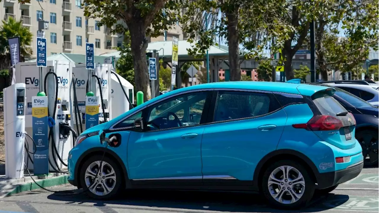 California poised to phase out sale of new gas-powered cars