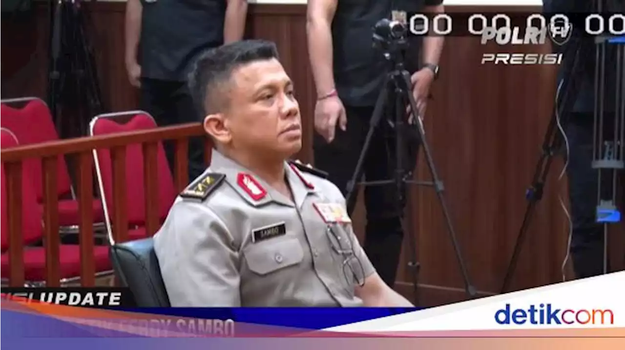 Penampakan Ferdy Sambo Berseragam Lengkap di Sidang Etik