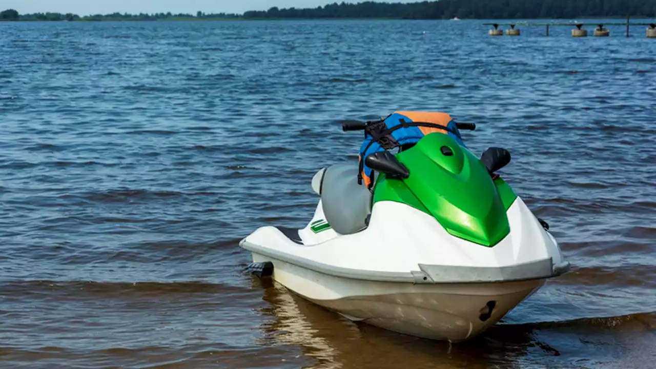 Human smuggling attempt using jet ski ends with 5 arrests