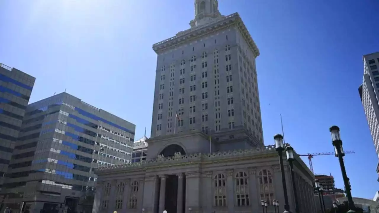 At least 2 candidates left out of Oakland mayoral race due to city clerk error