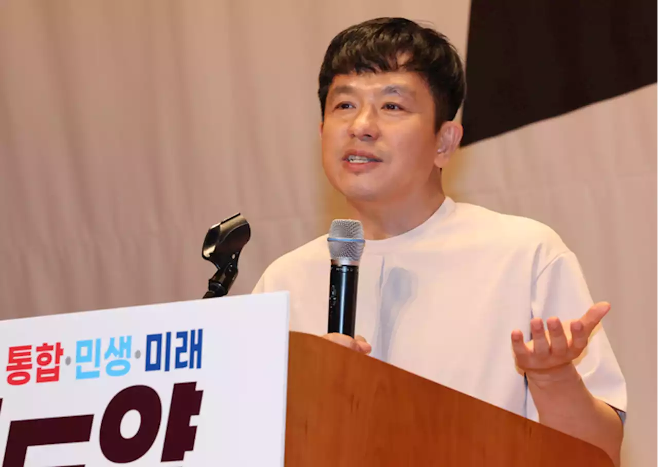 이지성 작가 “국민의힘, 아름다운 여성 이미지 필요···배현진·나경원·김건희로는 부족”