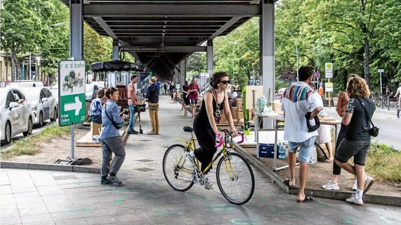 Erster Spatenstich für Test der Radbahn unter der U1