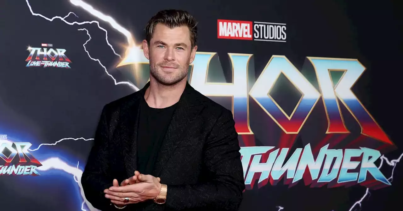 Test Your Pain Tolerance With Chris Hemsworth's 50-Rep Dumbbell Challenge