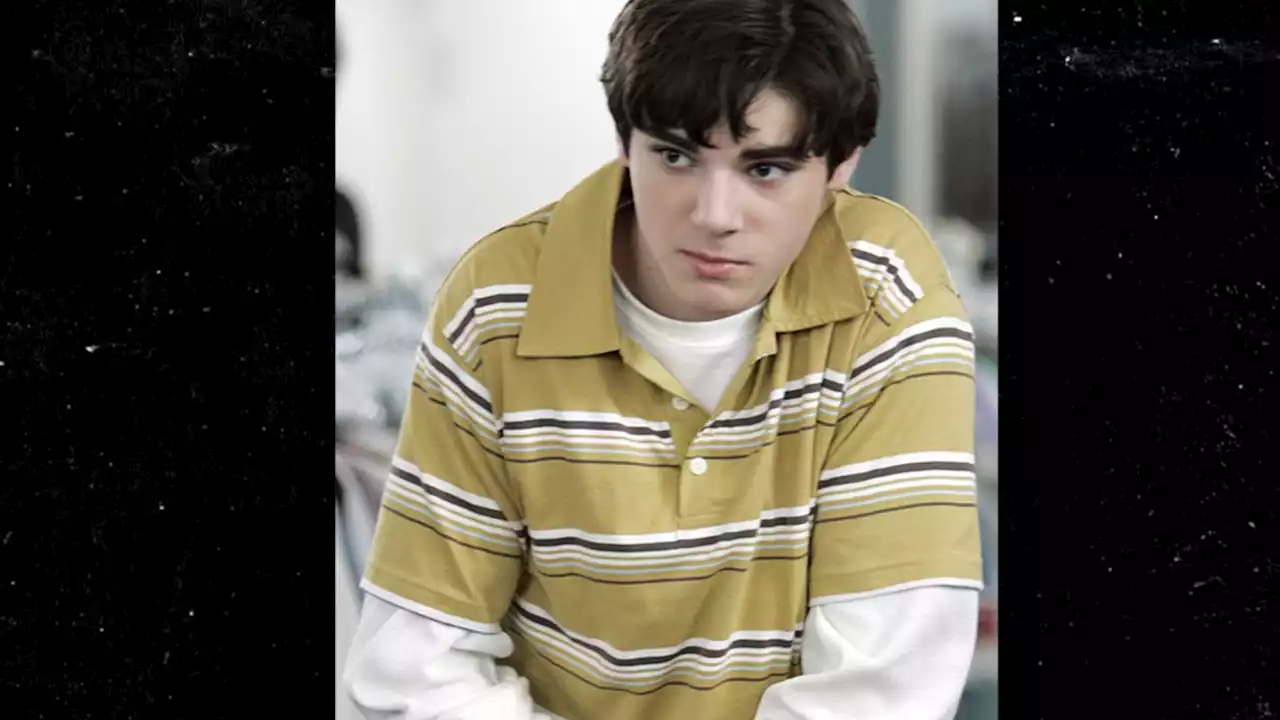 Walter White Jr. In 'Breaking Bad' 'Memba Him?!