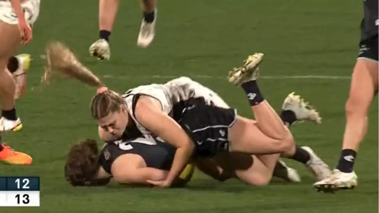 Brutal tackle divides fans as Pies crush Blues in AFLW season-opener