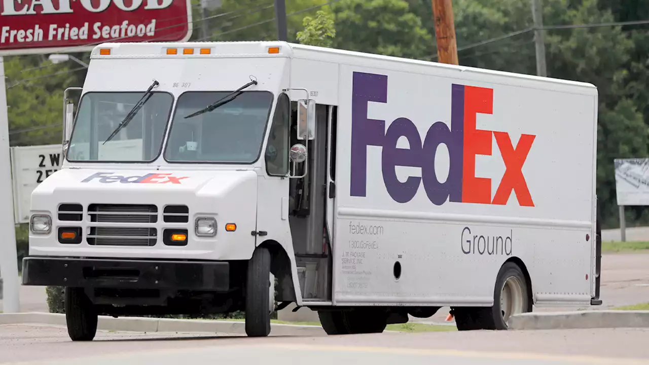 FedEx partners threaten to halt holiday deliveries