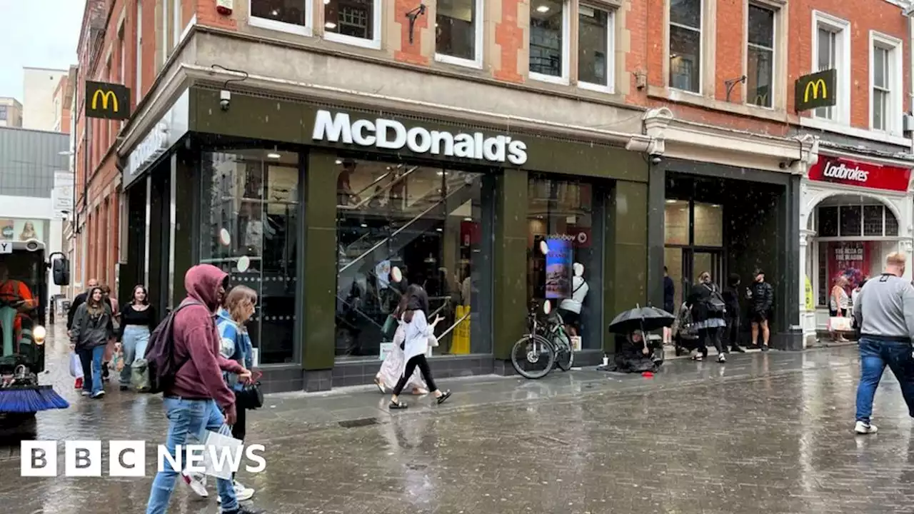 Teen arrested after Nottingham McDonald's stormed by youths