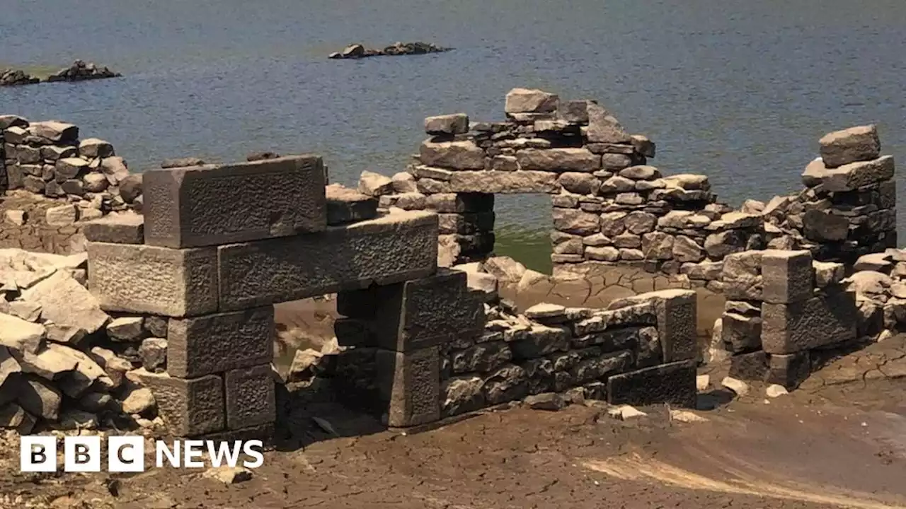 Scar House Reservoir: Sunken medieval village reappears