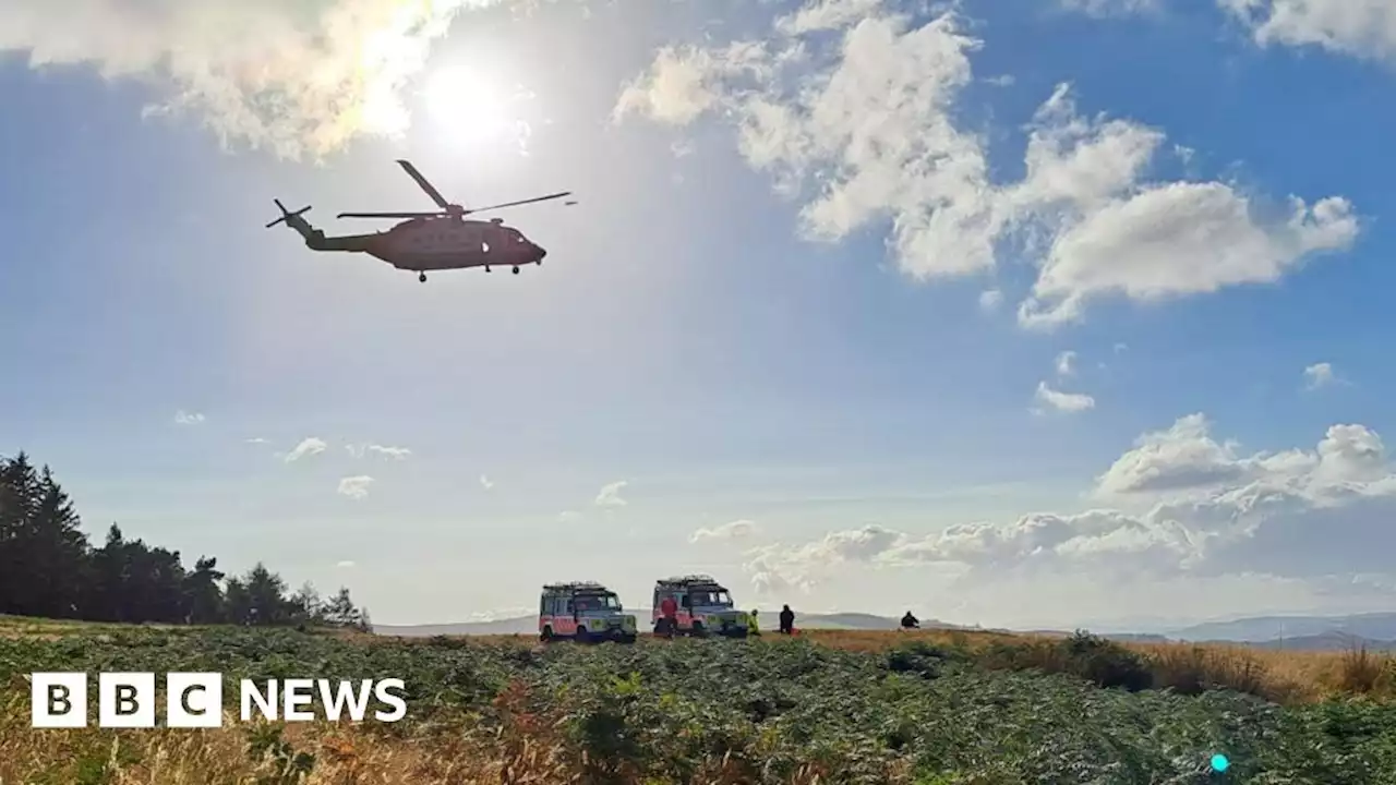 Llangollen: Paraglider airlifted to hospital after crash