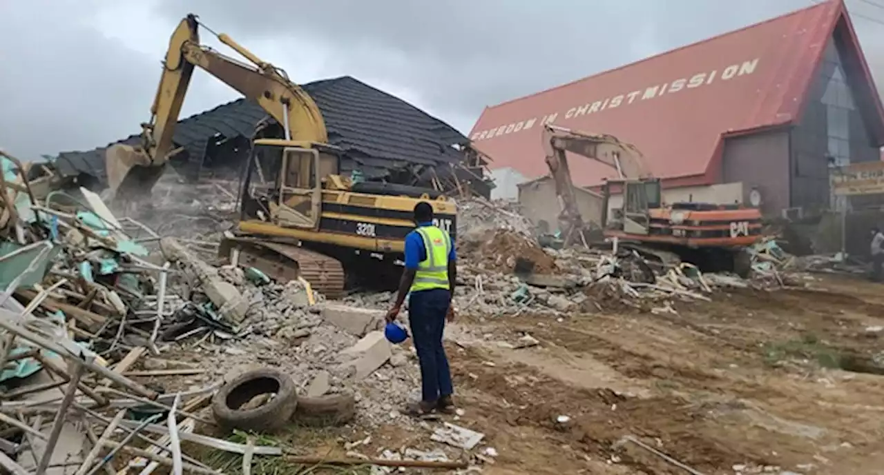 Workers trapped as three-storey building collapses in Abuja