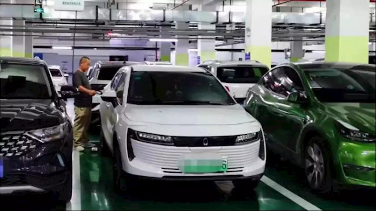 Mobil Listrik Laris, China Perkenalkan Charger Mobil Listrik Bergerak, Bisa Isi Baterai saat Parkir