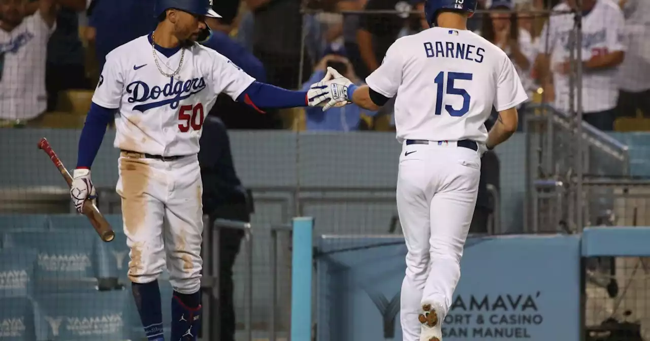 Plaschke: Chasing record wins, red-hot Dodgers need to play it cool