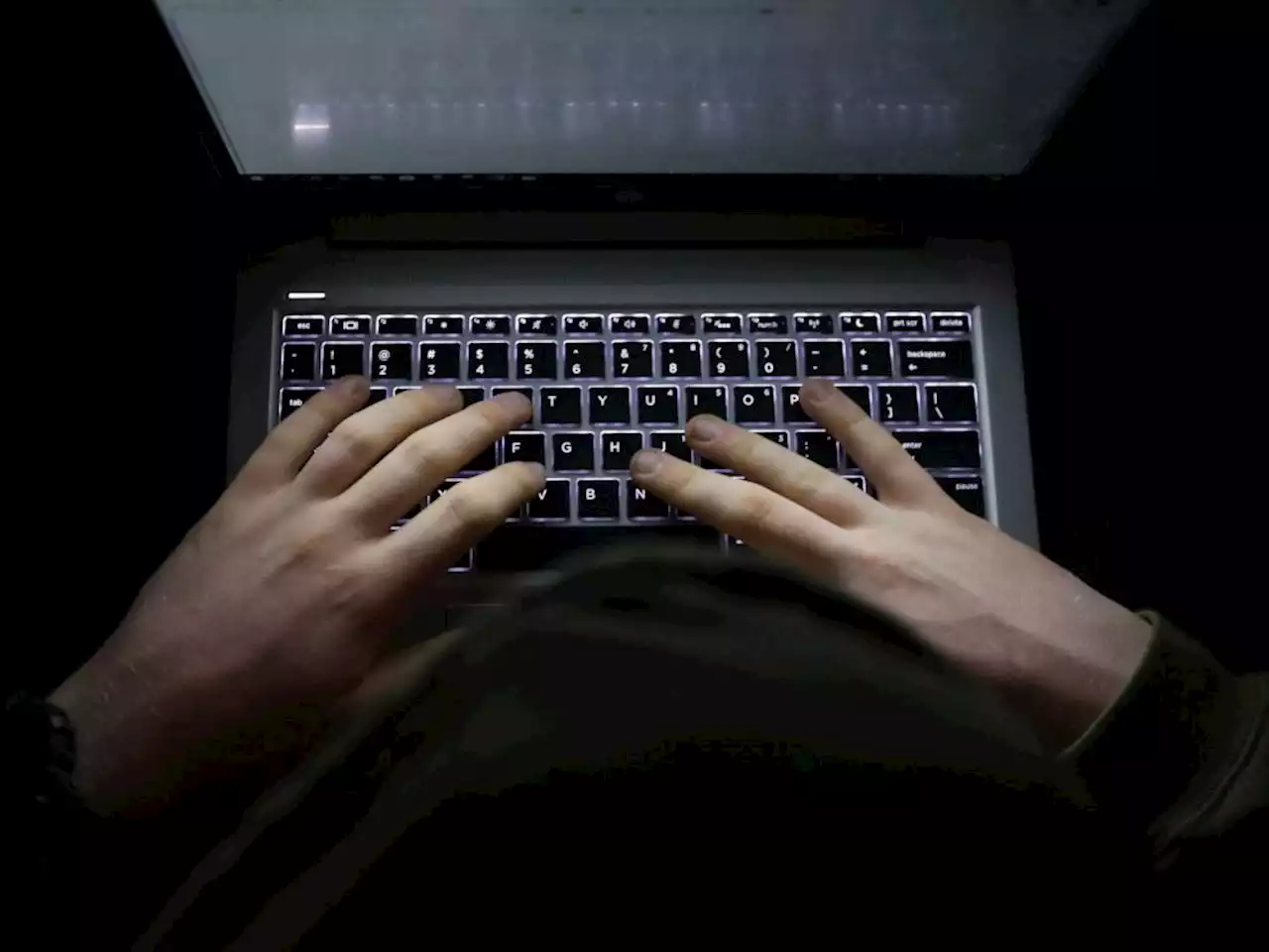 Barely one in 10 Canadians worried about cyber attacks and that concerns authorities