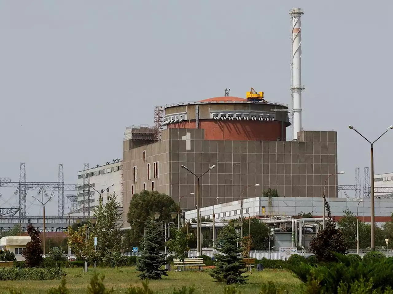 Ukraine nuclear plant escapes meltdown, Zelenskyy says; Moscow, Kyiv trade blame