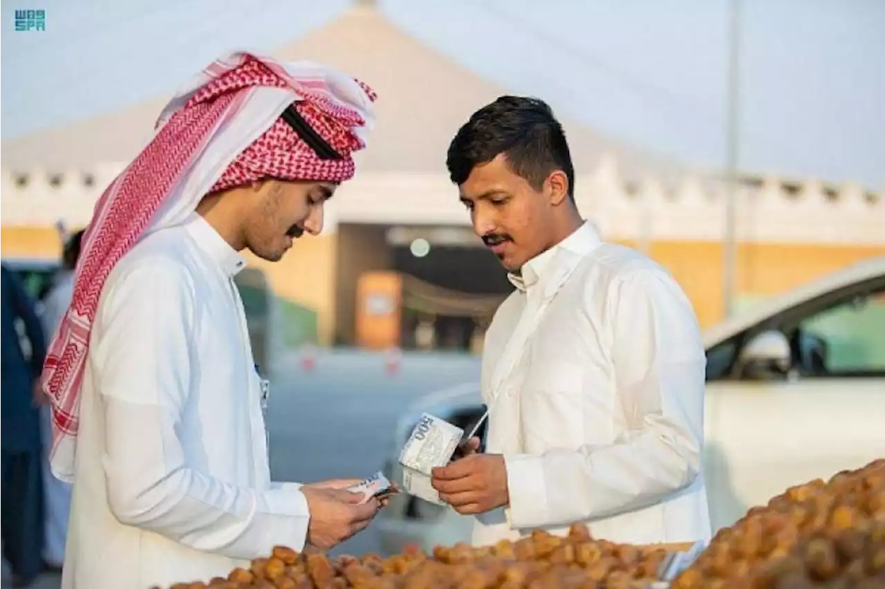 Arab Saudi: Lebih dari 70 Negara Impor Kurma dari Festival Buraidah |Republika Online