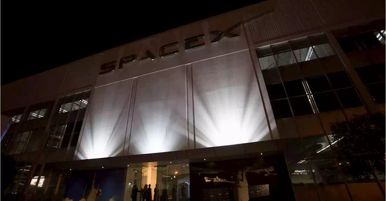 U.S. court upholds SpaceX satellite deployment plan