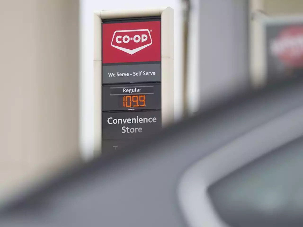 Co-op buys three Saskatoon Husky gas stations, part of national sale