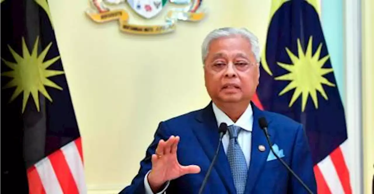 Move to not interfere in Najib trial increases PM’s standing in public eye