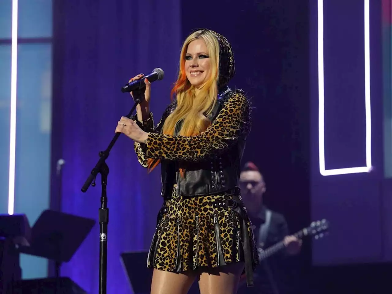 Avril Lavigne to receive star on Hollywood Walk of Fame