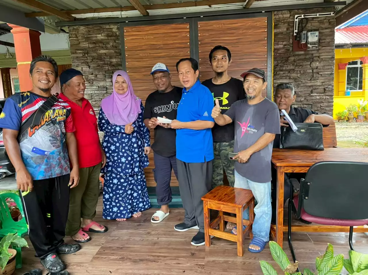 UMNO berduka, tetapi tenang - Ahmad