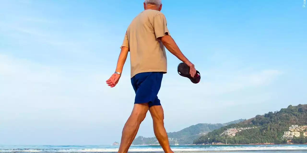 Walking, racket sports lower risk of early death, study says