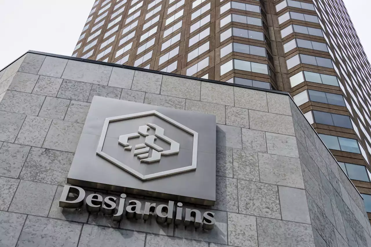 Canada to enter mild recession in 2023: Desjardins economists