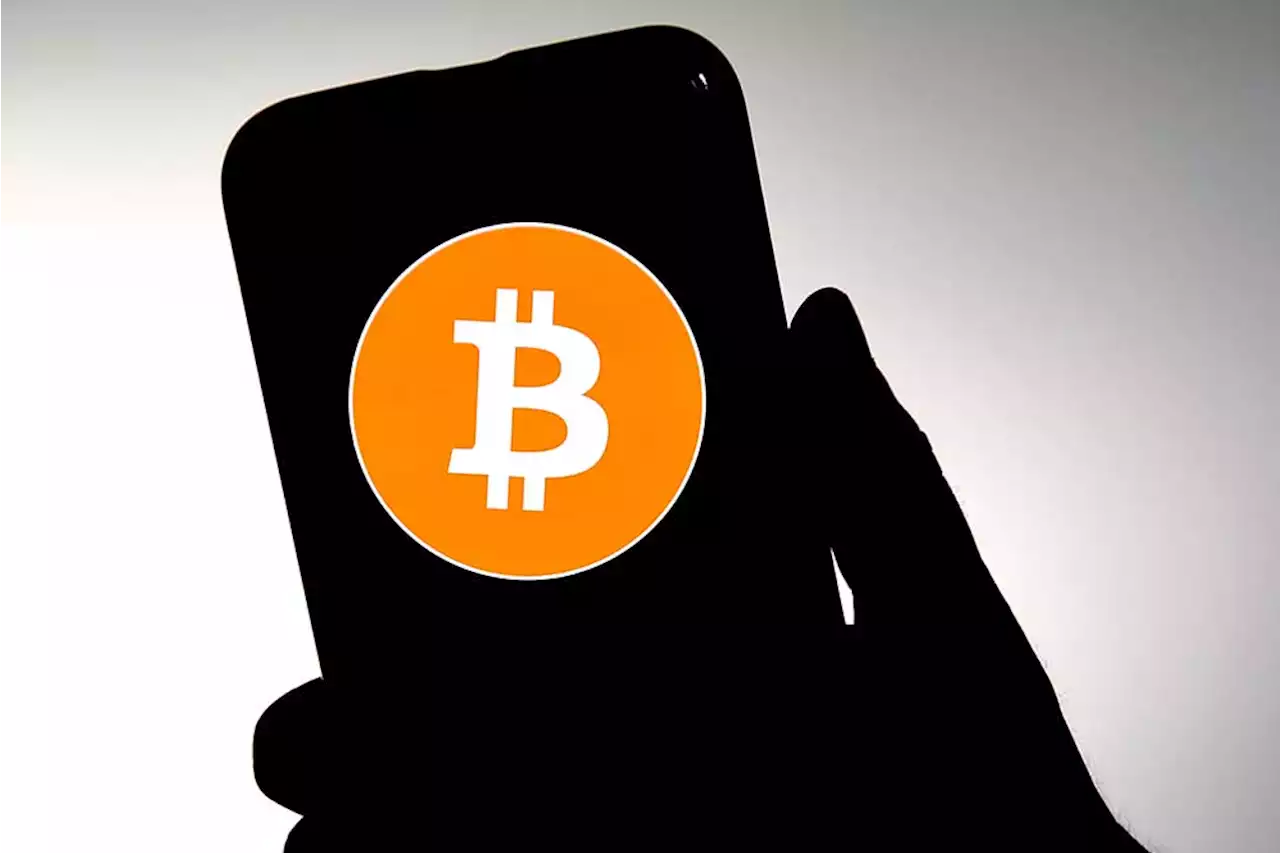 Bitcoin Cs. Anjlok usai Powell Pasang Sikap Hawkish